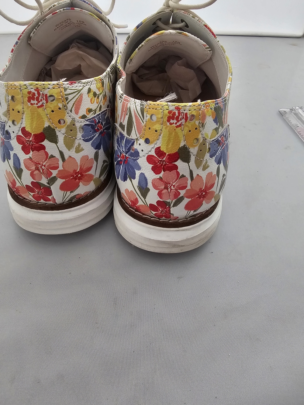 Cole Haan Floral Lace-Up Oxfords - White Multi Color! - Picture 4 of 6